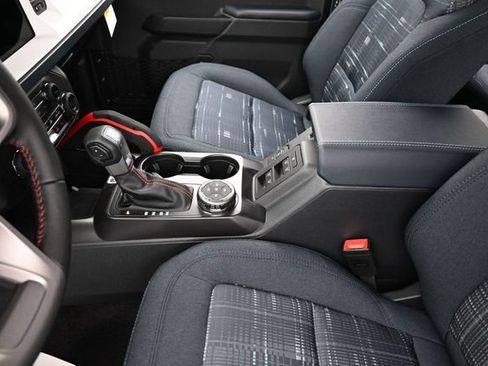 New 2026 Ford Bronco Heritage Edition AWD/4WD image 32