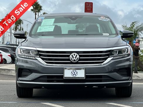 Certified 2022 Volkswagen Passat 2.0T SE image 10