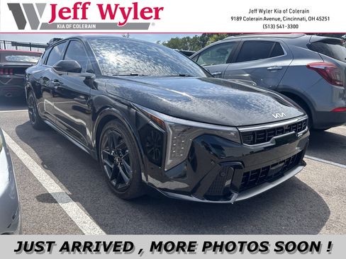 Used 2025 Kia K4 GT-Line Turbo FWD image 1