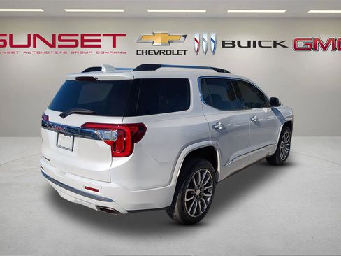 Certified 2023 GMC Acadia Denali w/ Denali Ultimate Package image 4