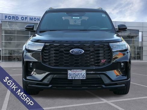 Used 2025 Ford Explorer ST image 9