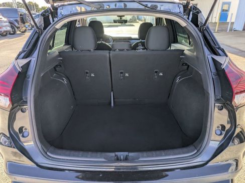 Used 2022 Nissan Kicks SR w/ Interior Electronics Package image 29