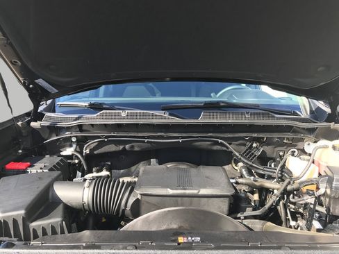 Used 2024 Chevrolet Silverado 2500 LT image 8