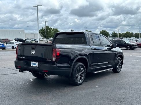 Used 2023 Honda Ridgeline Sport image 7