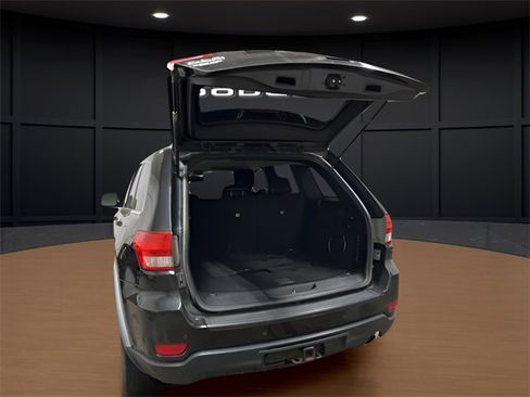 Used 2011 Jeep Grand Cherokee Laredo image 19