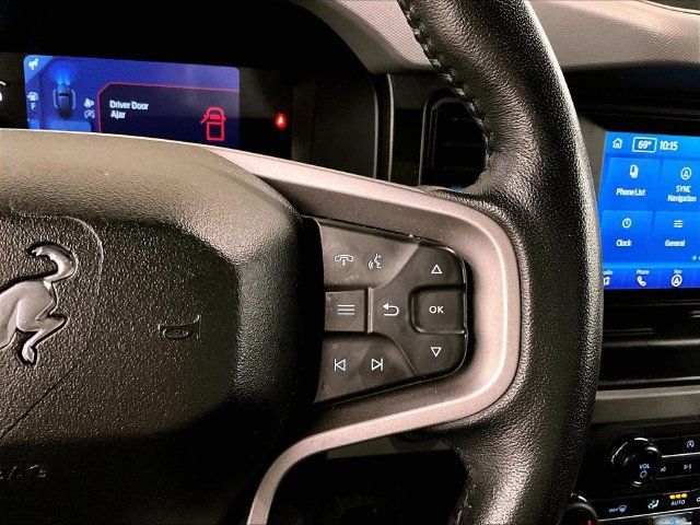 Used 2022 Ford Bronco Black Diamond AWD/4WD image 18