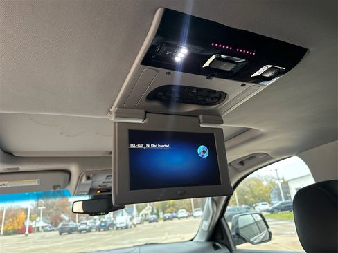 Used 2016 Cadillac Escalade ESV Luxury image 39