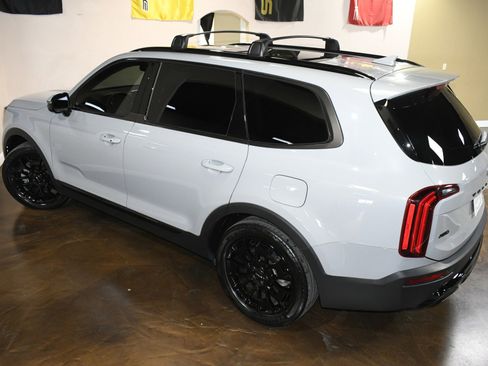 Used 2022 Kia Telluride SX w/ SX Prestige Package image 86