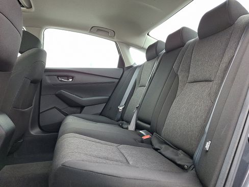 Used 2023 Honda Accord EX image 9