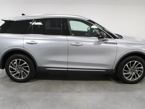 Used 2022 Lincoln Corsair AWD w/ Equipment Group 101A image 11