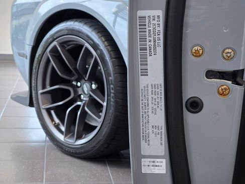 Used 2021 Dodge Challenger R/T Scat Pack RWD image 27