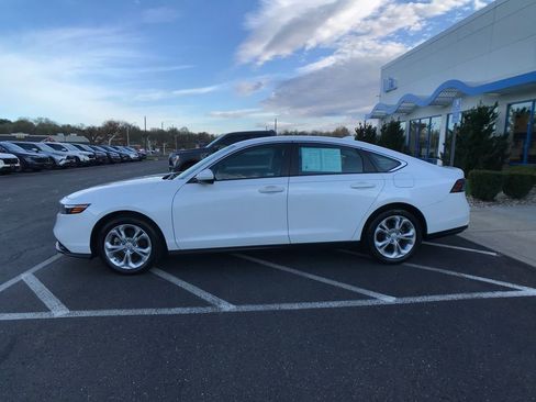 Certified 2023 Honda Accord LX image 7