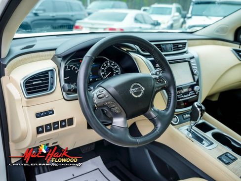 Used 2021 Nissan Murano SL w/ SL Moonroof Package image 21