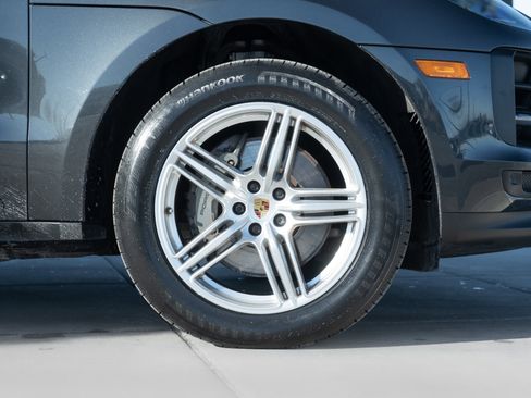 Used 2019 Porsche Macan S image 35
