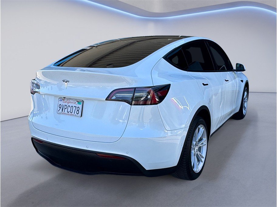 Used 2022 Tesla Model Y Long Range AWD/4WD image 6