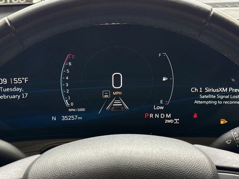 Used 2024 Cadillac XT4 Premium Luxury image 21