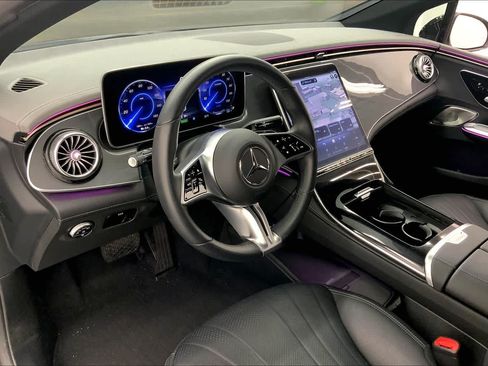 Certified 2023 Mercedes-Benz EQE 500 4MATIC Sedan image 21