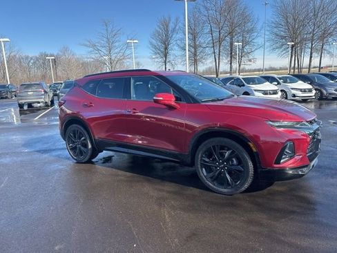 Used 2019 Chevrolet Blazer RS AWD/4WD image 2