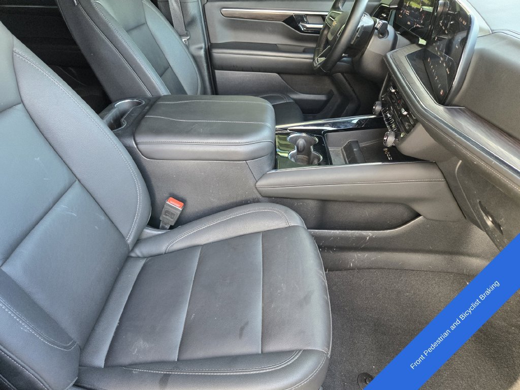 Used 2025 Chevrolet Tahoe LT RWD image 16
