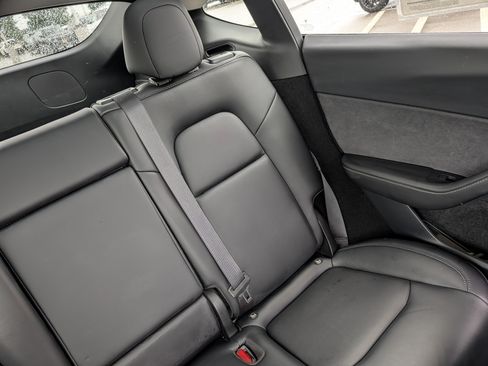 Used 2023 Tesla Model Y Long Range AWD/4WD image 17