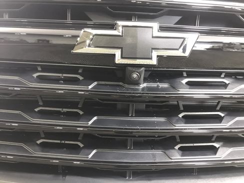 New 2026 Chevrolet Traverse LT w/ Midnight/Sport Edition image 3