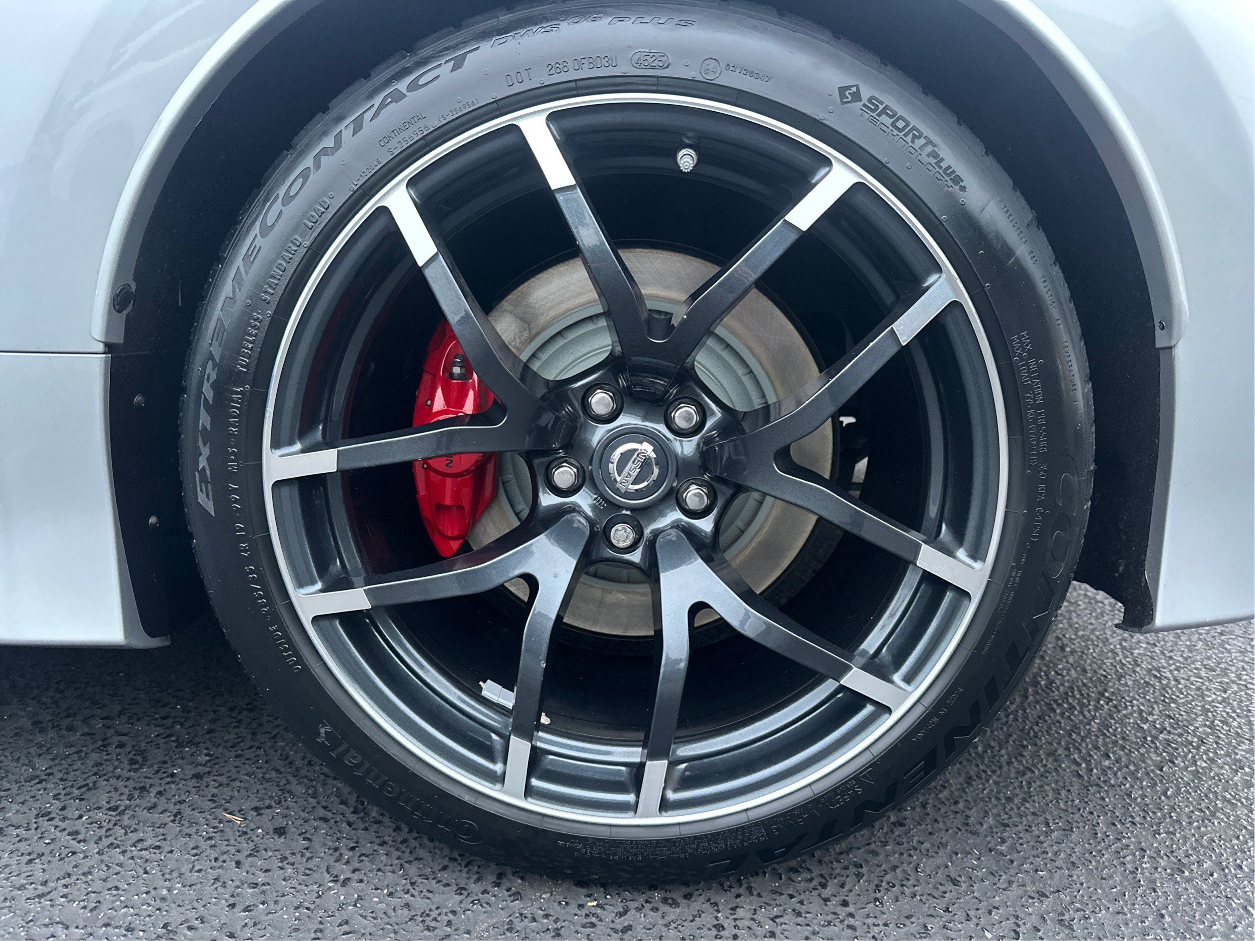 Used 2016 Nissan 370Z NISMO RWD image 26