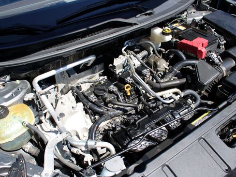 Used 2021 Nissan Rogue SV image 26