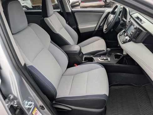 Used 2017 Toyota RAV4 XLE w/ All Weather Liner Package FWD image 8