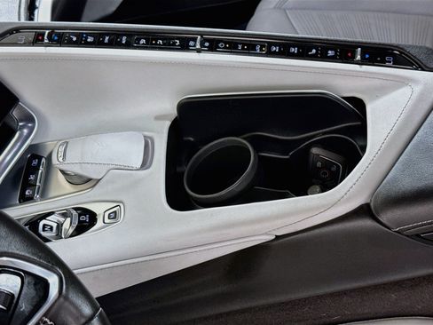 Used 2020 Chevrolet Corvette Stingray Preferred Cpe w/ 2LT Preferred Equipment Group RWD image 37