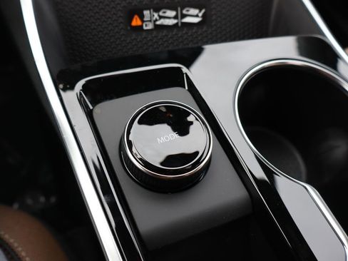 New 2026 Chevrolet Equinox ACTIV w/ Convenience Package III image 10