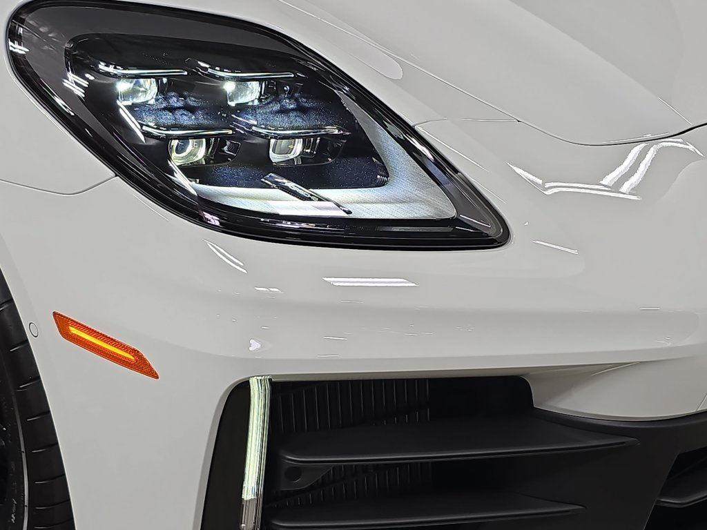 New 2026 Porsche Panamera RWD image 12