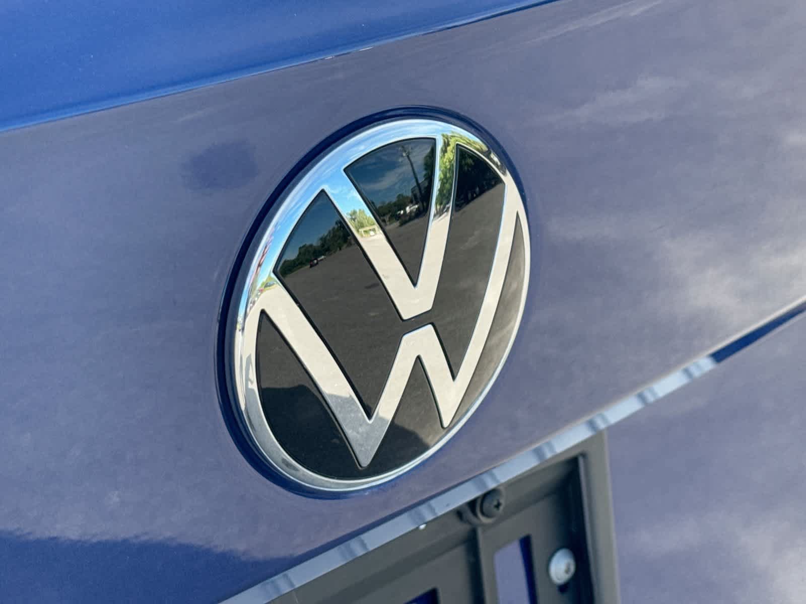 Used 2024 Volkswagen Taos SE FWD image 18