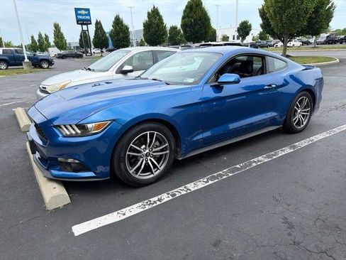 Used 2017 Ford Mustang Premium RWD image 15