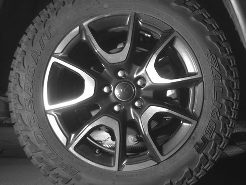 Used 2025 Jeep Compass Trailhawk AWD/4WD image 15