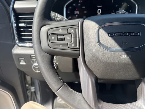 New 2026 GMC Sierra 2500 Denali Ultimate AWD/4WD image 18