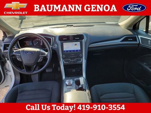 Used 2020 Ford Fusion SE FWD image 17