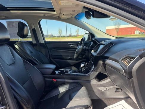 Used 2015 Ford Edge Titanium w/ Equipment Group 302A AWD/4WD image 24