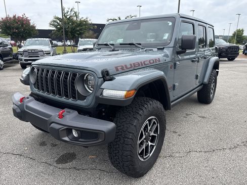 Used 2026 Jeep Wrangler Unlimited Rubicon AWD/4WD image 3