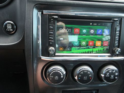 Used 2011 Dodge Challenger RWD image 21