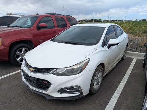 Certified 2016 Chevrolet Cruze LT w/ Sun And Sound Package FWD image 7