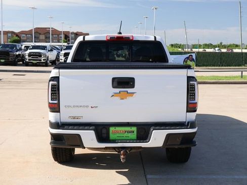 Used 2019 Chevrolet Colorado Z71 AWD/4WD image 5