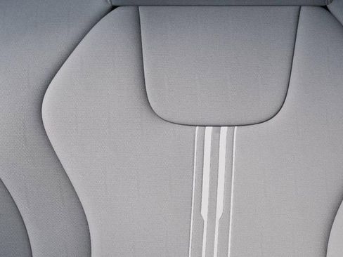 New 2025 Hyundai Elantra Sport image 18