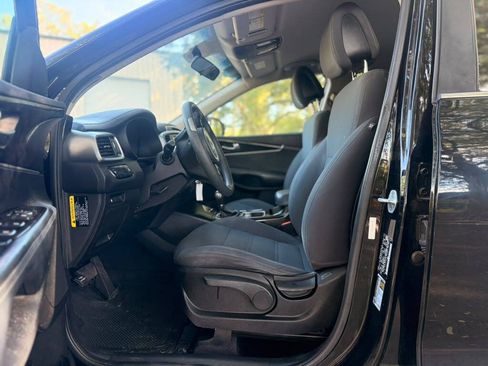Used 2016 Kia Sorento L FWD image 10