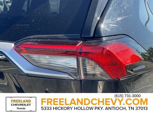 Used 2021 Toyota RAV4 Limited image 11