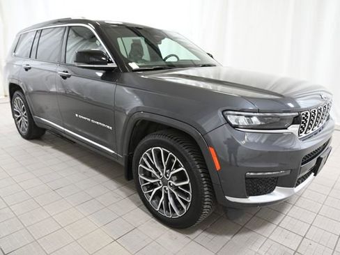 Used 2024 Jeep Grand Cherokee L Summit AWD/4WD image 15