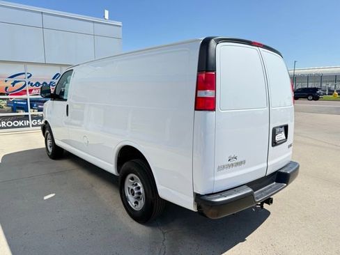Used 2020 GMC Savana 2500 image 29