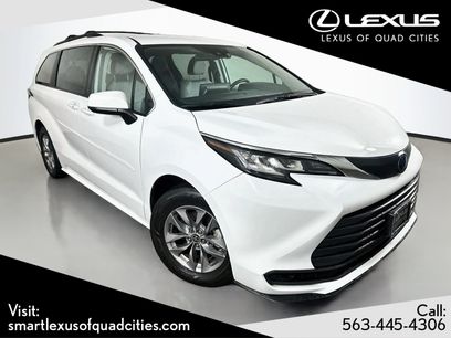 Used 2022 Toyota Sienna LE