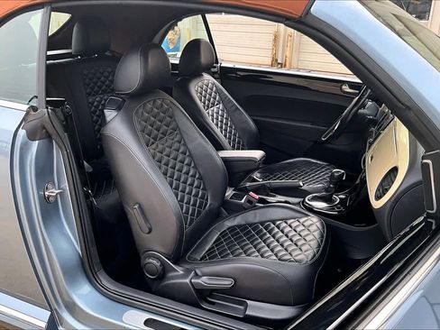 Used 2019 Volkswagen Beetle 2.0T Final Edition SEL image 8