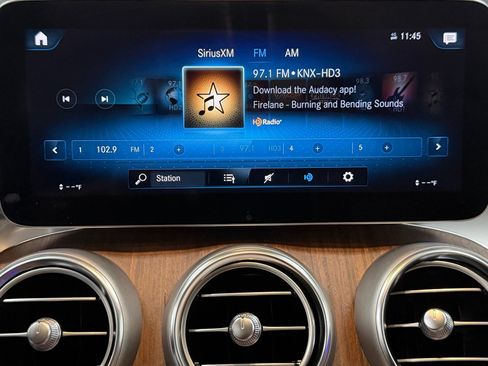 Certified 2022 Mercedes-Benz GLC 300 4MATIC image 33