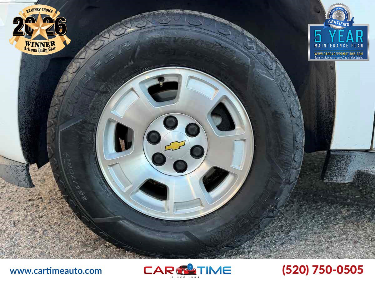 Used 2012 Chevrolet Suburban LT RWD image 5